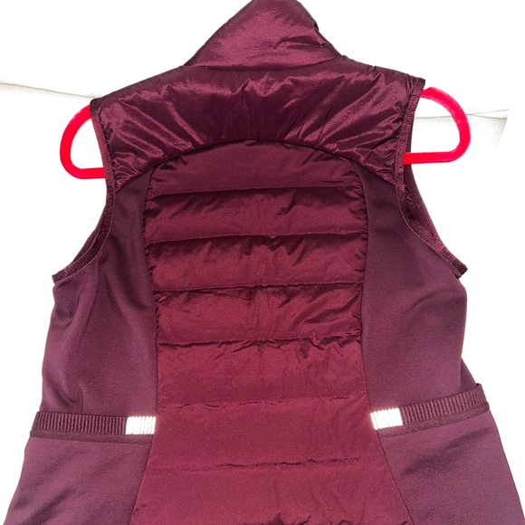 Lululemon Women’s Down For It All Vest, Red Merlot Maroon Size 8 NWT - Picture 5 of 5